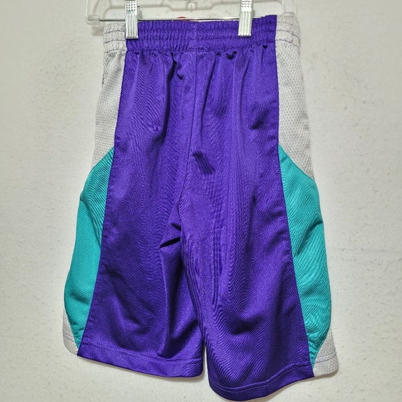 NIKE AIR JORDAN YOUTH BASKETBALL SHORTS GRAPE RETRO 5 SIZE S(8-10YRS) - Picture 2 of 11